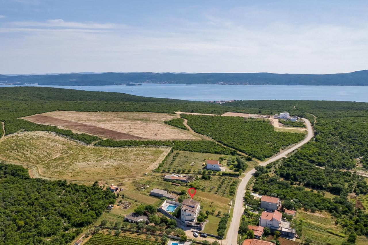 Apartment Miruna S Bazenom Donje Rastane Exteriér fotografie